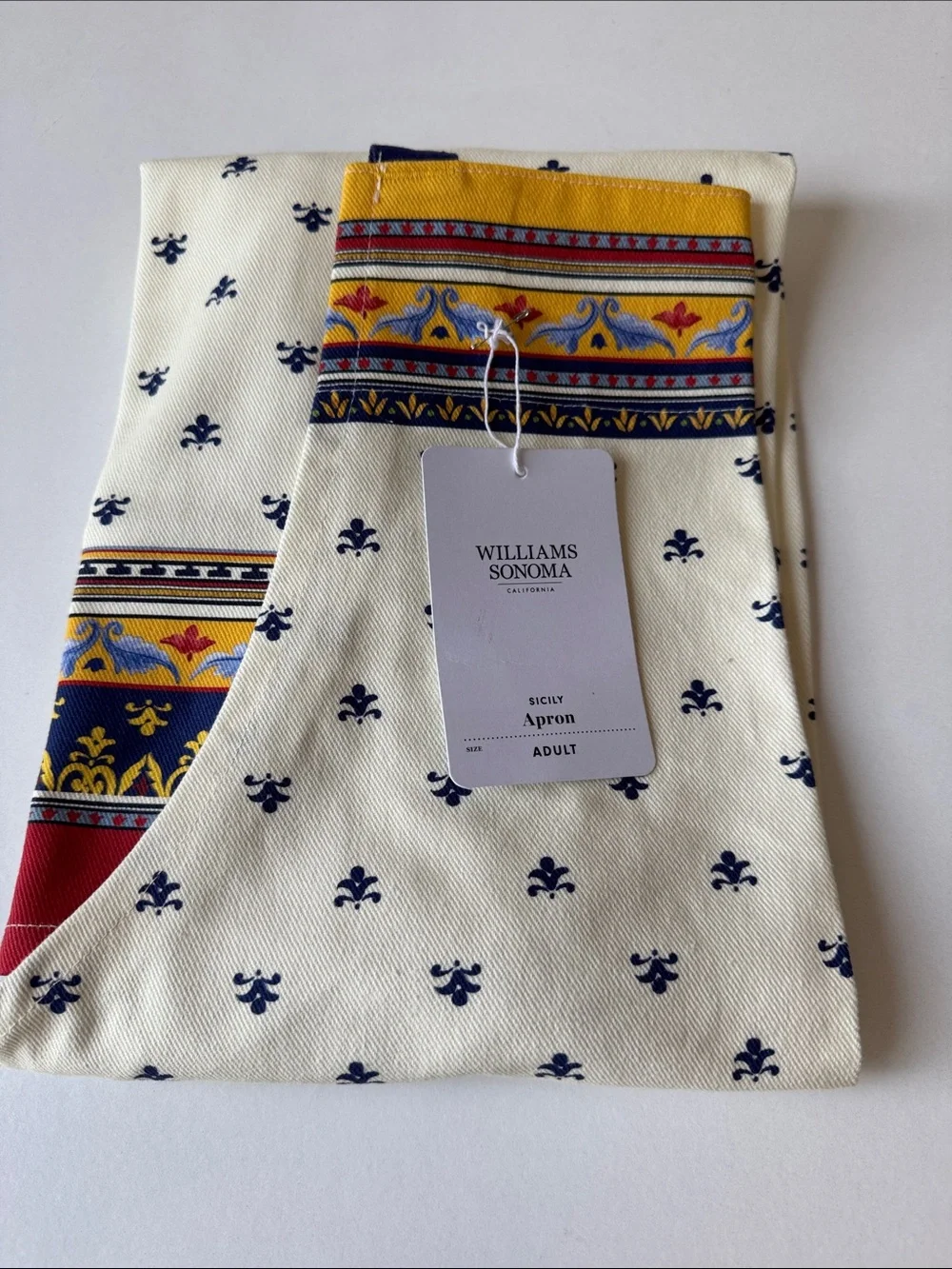 NEW Williams Sonoma Cream and Navy Fleur Kitchen Cotton Set w/Multicolor Border